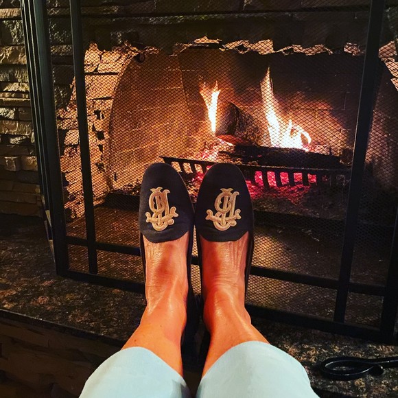 Meet your Posher, Elizabeth - Picture 3 of 5